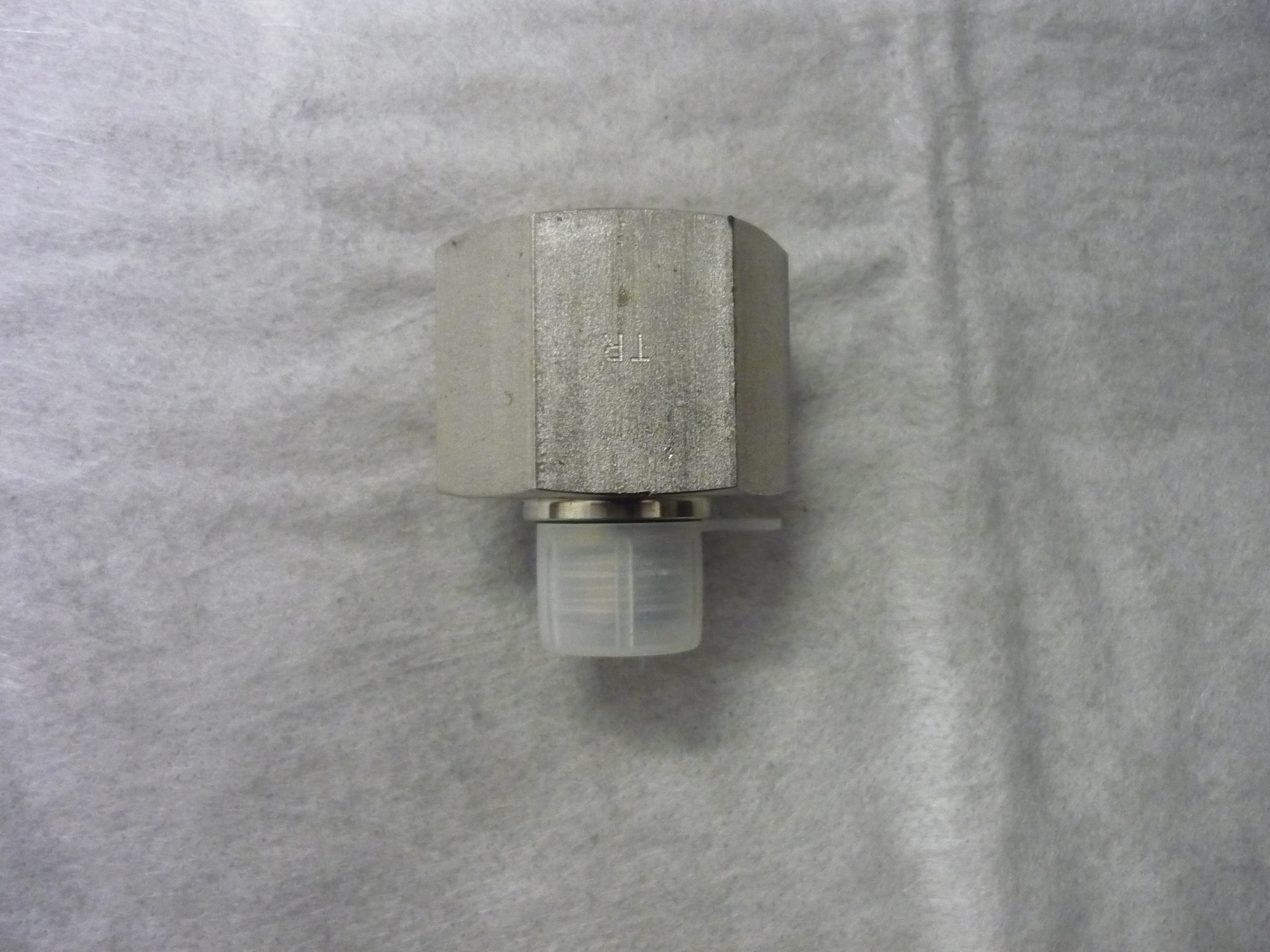 соединитель переходной GRI 3/8 x 3/4 нержавейка