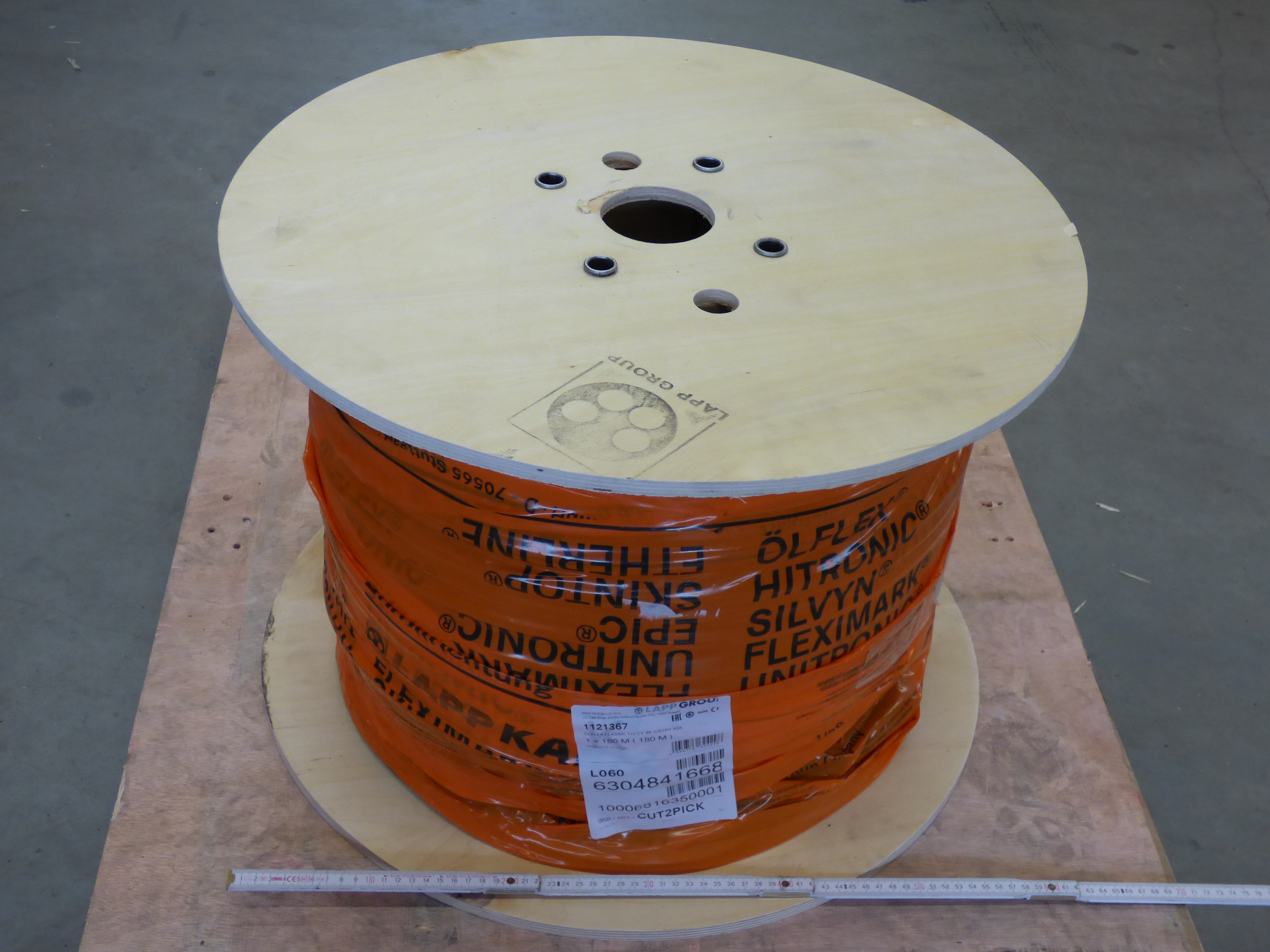 ÖLFLEX® кабель CLASSIC 110 CY Black 0,6/1kV 4 G 6