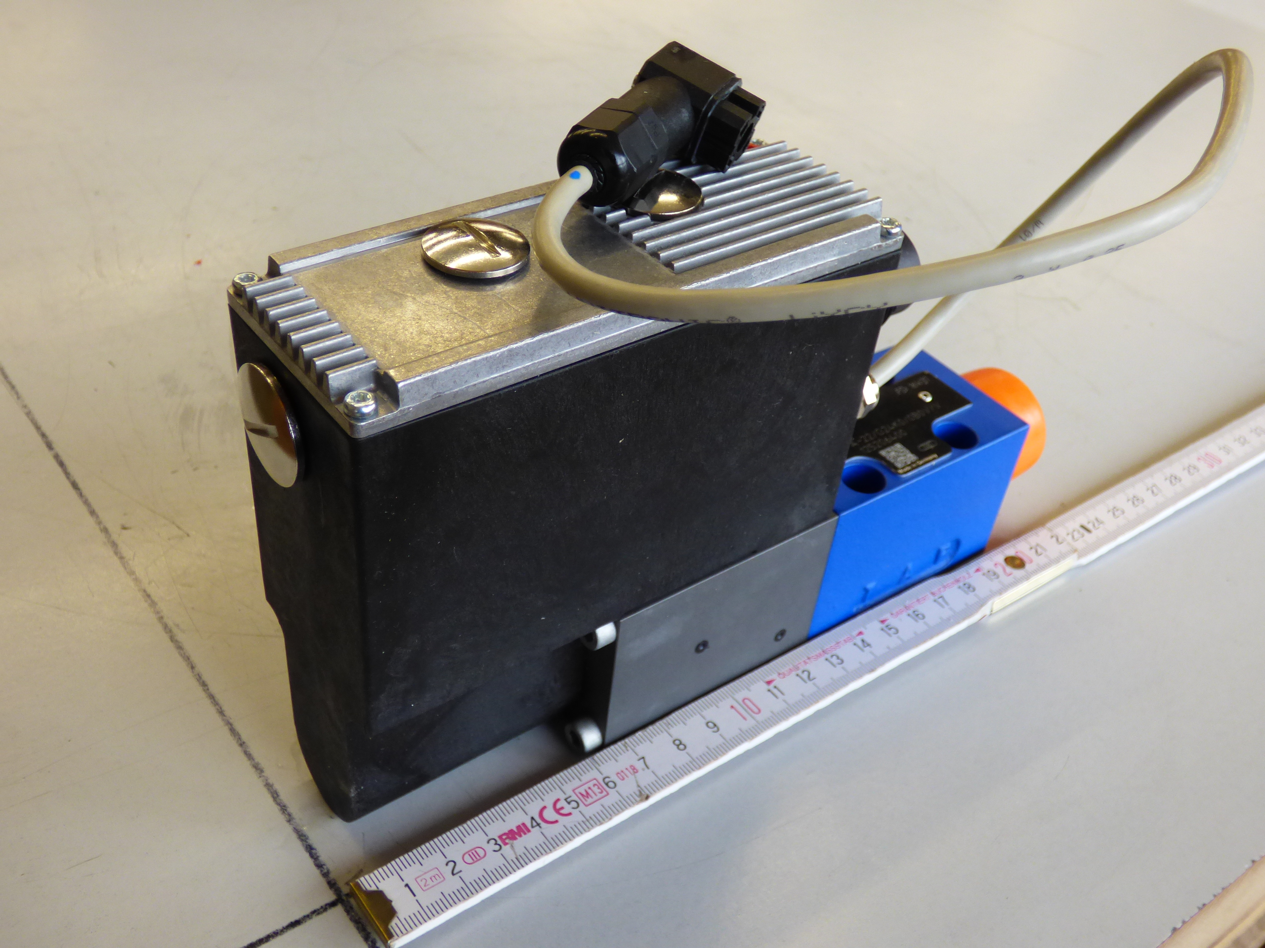 Клапан гидравлический VT-DFPE-A-2X/G24K0/0B0V/V R9000702431 REXROTH