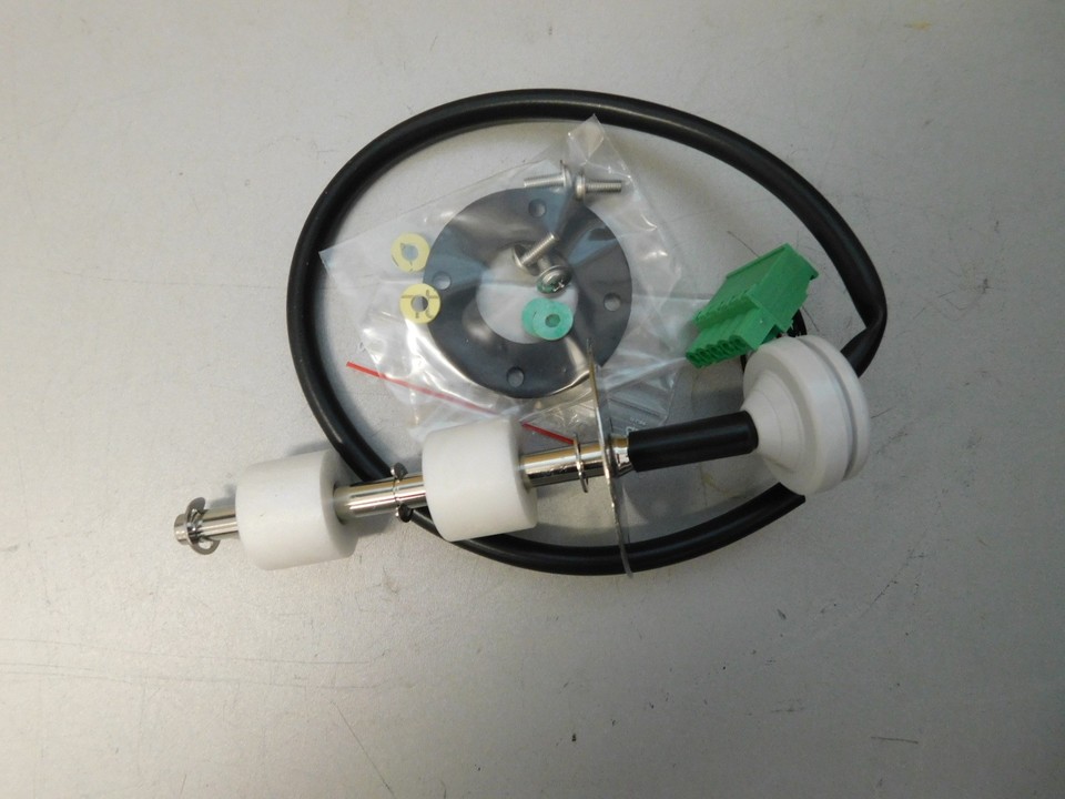 Поплавковый выключатель kpl. для HC02, HC03-09 после 06/2014 года изготовления состоит из: (поплавковый выключатель, зажим 5-контактный, уплотнение 1x большое, 4x малый, Iso-шланг))