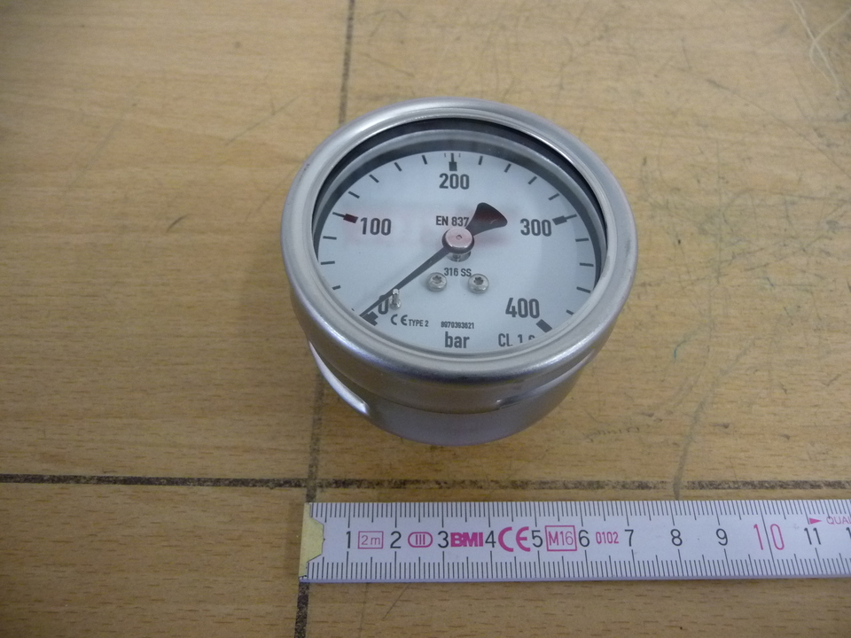 Манометр нерж.сталь тип 232.50, 0…400 бар, G 1/4 B, подключение сзади арт. 7731001