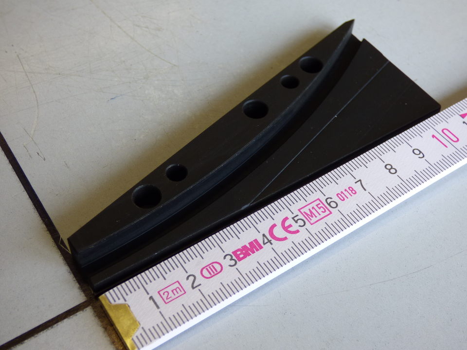 Направляющая левая нижнего выдвижного пальца захвата fh6, fh8 / GLEITTEIL LI