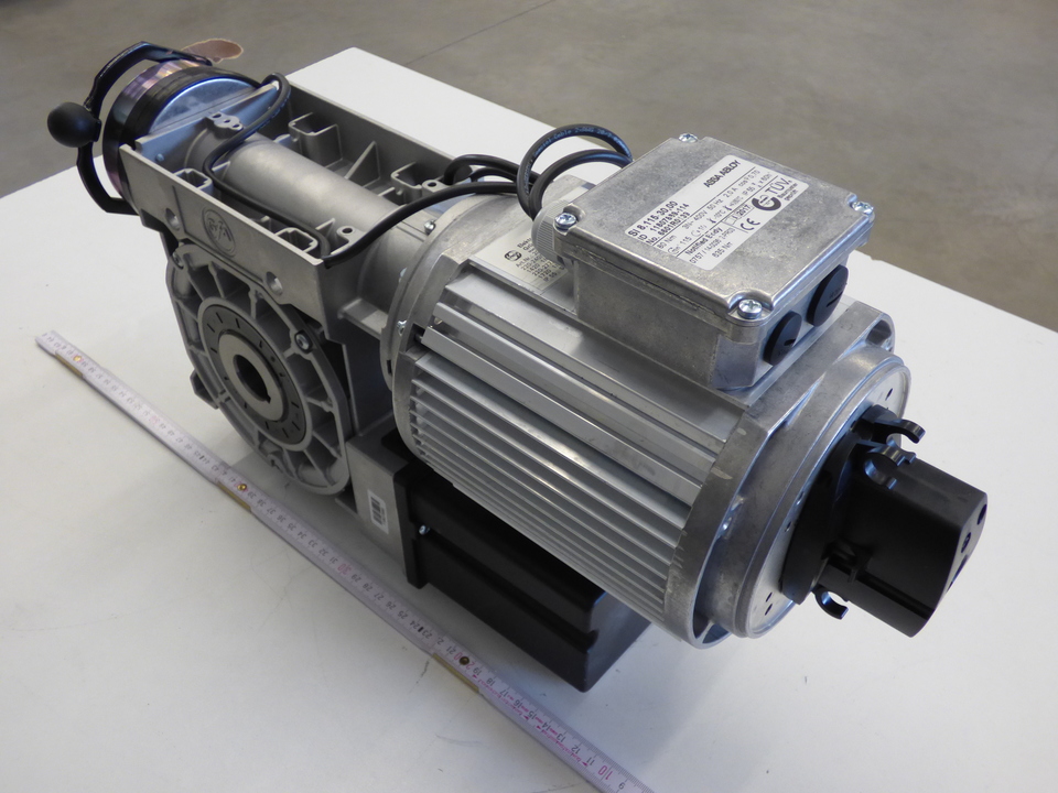 Двигатель ALBANY 0,75kW R