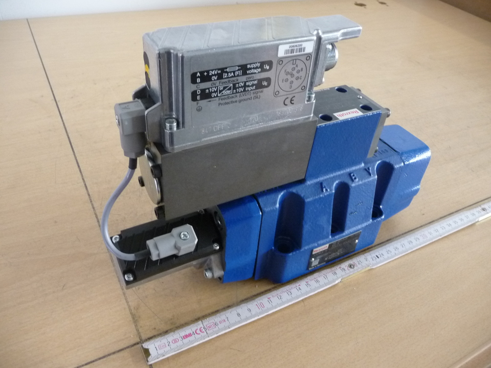 Лазерный сканер Leuze Electronic RS4-6E (телеги W01, W02)