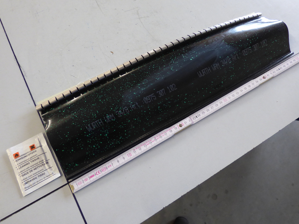 Трубка ремонтная, термоусаживаемая 0.6 / 1 кВ, с внутренним слоем клея, длина 500 мм 0975.307.102