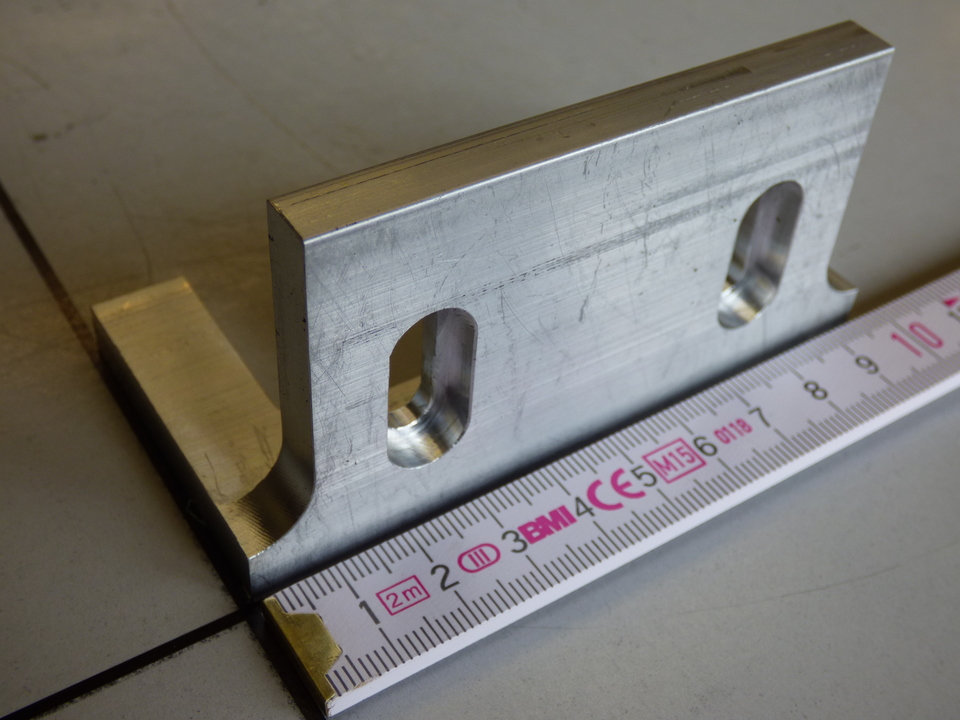 Профиль алю. С-образный демпфера прижимной балки для FMH из компл. (201.153.9031) / FMH-WINKEL F.