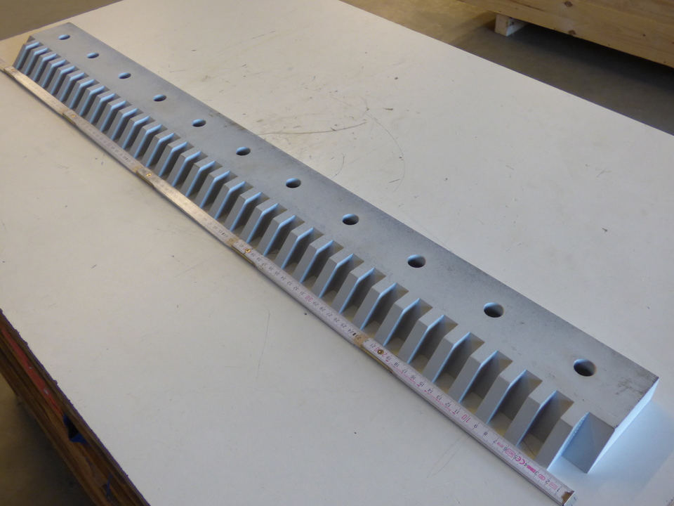 Нижний гребень TA6