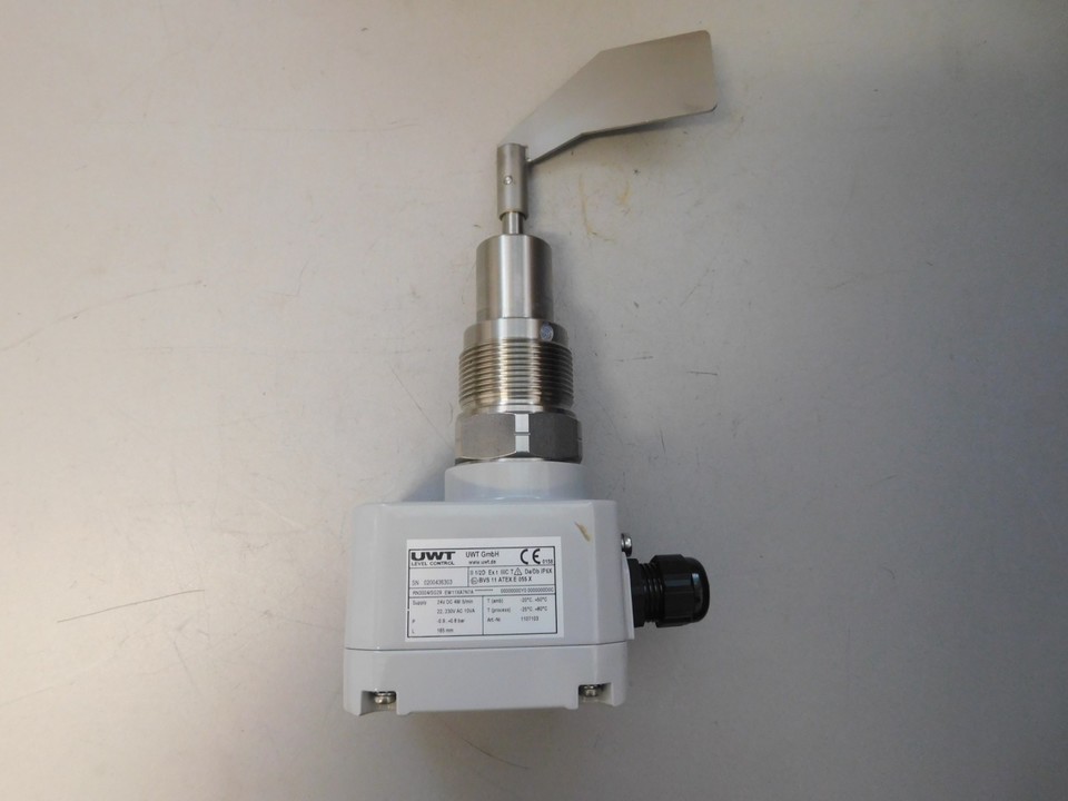 Датчик уровня RN3004/SG29 EW11XA7N7A 018652-061/25,03,05