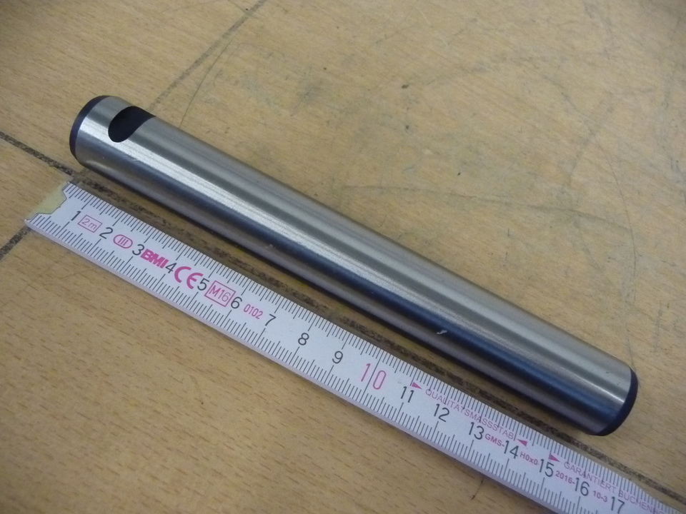 Ось 255/452010007