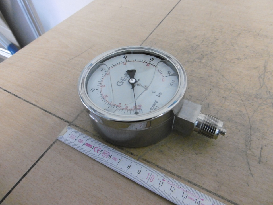 Манометр 12.10.113